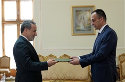 I.R. Iran, Ministry of Foreign Affairs- New FAO envoy presents credentials to FM Araghchi